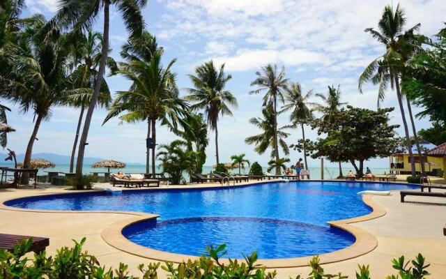 The Beach Village - Hostel