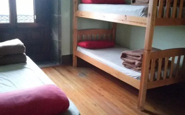 Roots&Boots Singular Hostel