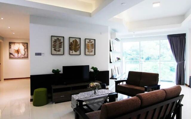 YO.OM Families Gateway Luxury Condo 6-9 Pax