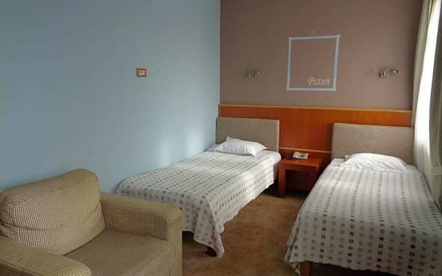 Park Central Hotel