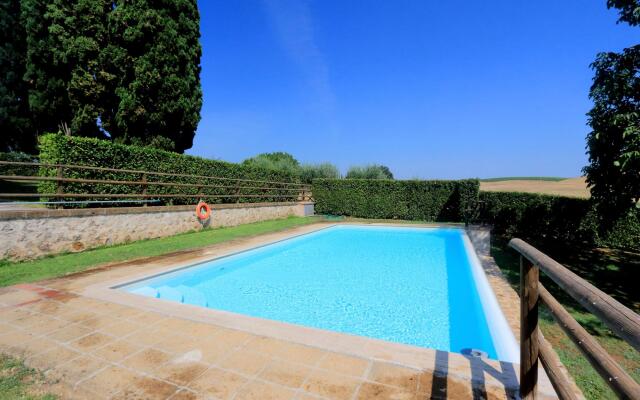 TR-G148-LSEG66CT · Orvieto Country House - Two Bedroom House