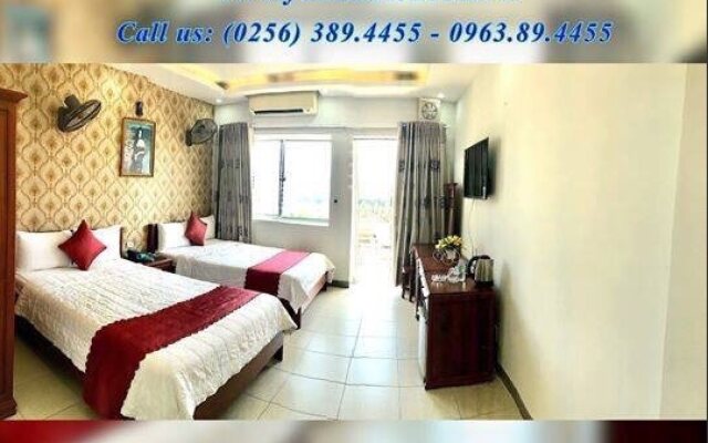 Y Linh Hotel