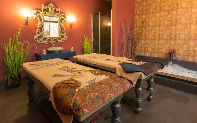 Flamingo Hotel & Spa - Pet Friendly