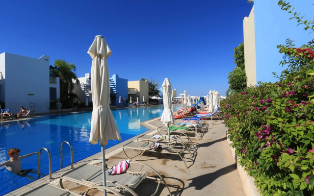 Eleni Holiday Resort
