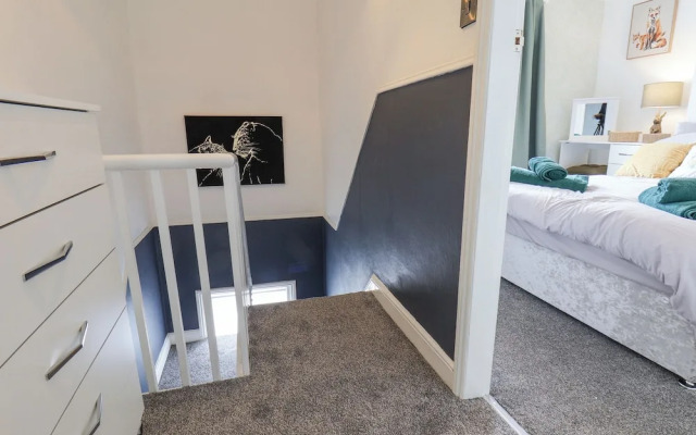 3 Auborough Street