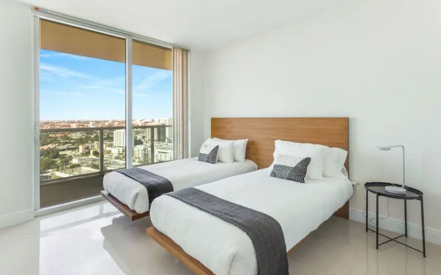 Lyx Suites at One Broadway