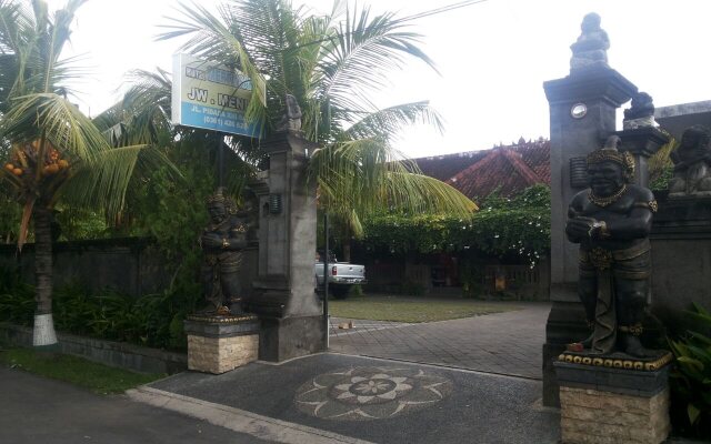 Hotel Merta Sari JW Menuh I