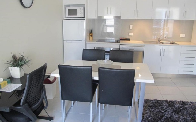 Spring Hill Mews Apartments