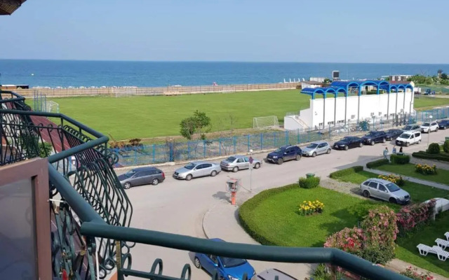 Sunny Island Obzor