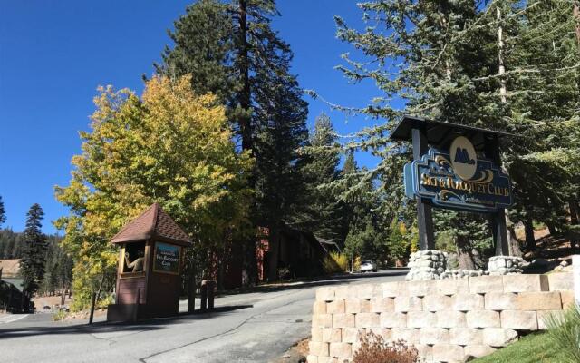 Mammoth Ski & Racquet Club #074