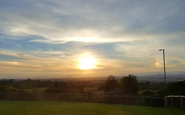 One Strathview B&B