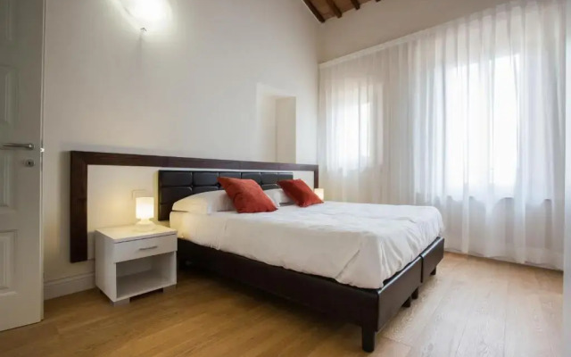 San Lorenzo Apartments