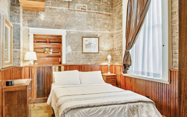 Inn at the Old Jail