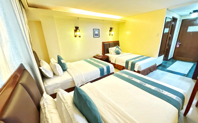 Golden Phoenix Hotel Boracay