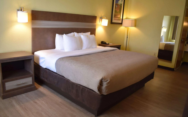 Quality Inn & Suites Gallup I-40 Exit 20