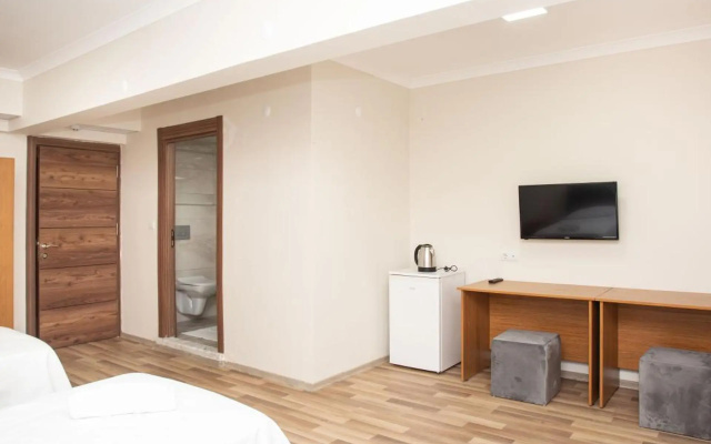 Turkler Hotel - Image 2