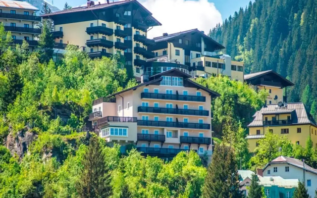 Apartment in Salzburg Near Babylift Ski-lift