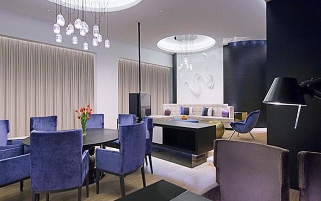 Cineaste Garden Hotel