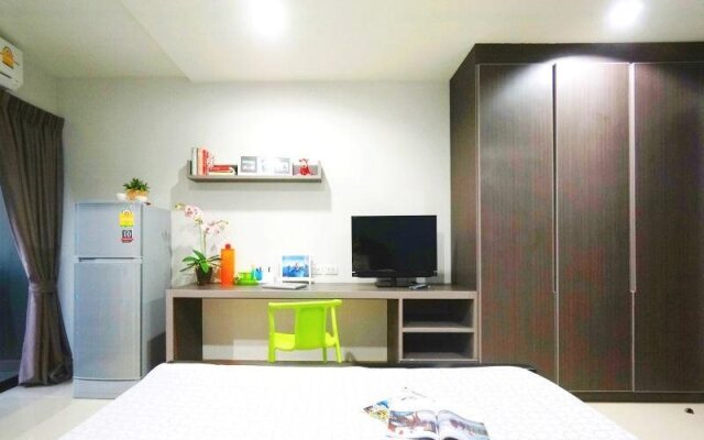 In Clover Apartment Bangsaen