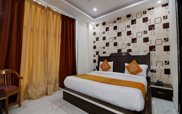 OYO 8764 Hotel Green View Palace