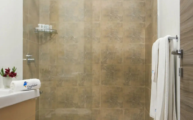 Kingfisher Nest Hotel Suites