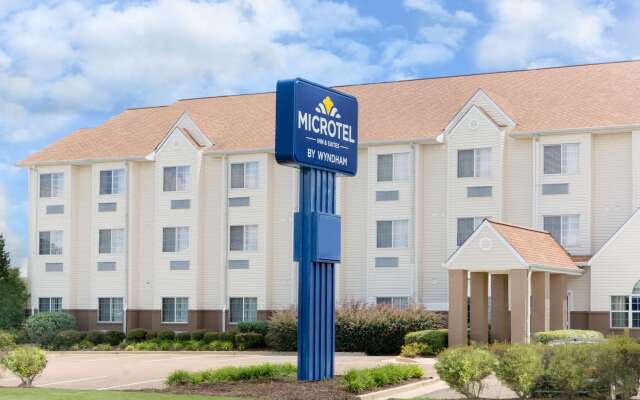 Microtel Inn & Suites by Wyndham Starkville