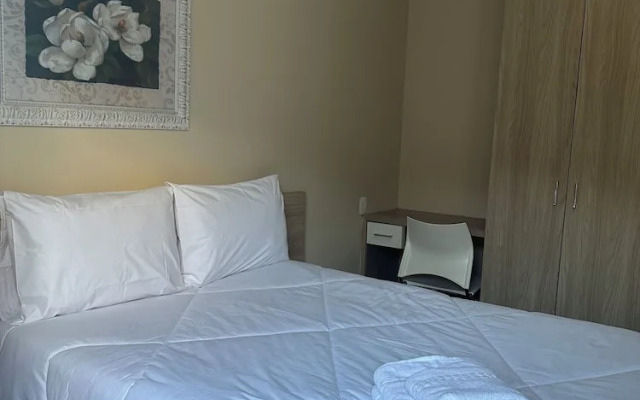 Hotel Pousada Crystal Palace