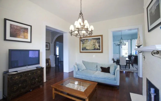 Sealy Hutchings Mansion by RedAwning