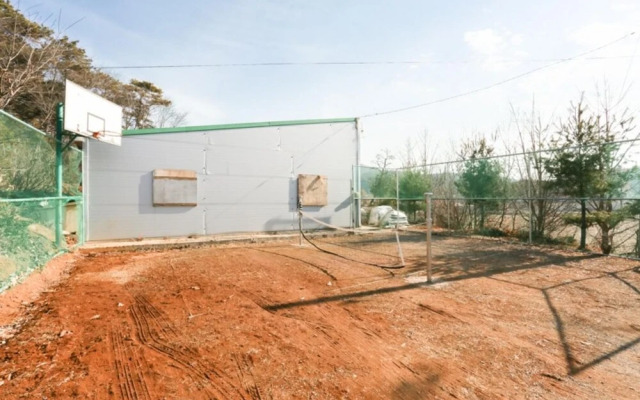 Yongin Jin Pension