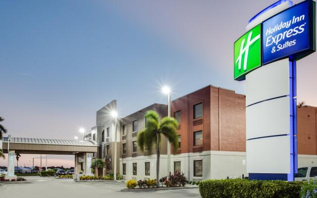 Holiday Inn Express Hotel & Suites Clewiston, an IHG Hotel