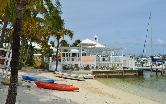 Hope Town Inn & Marina