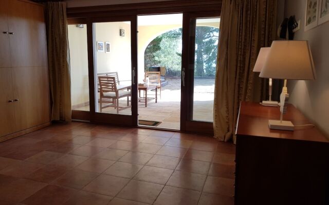 Guests' Suite of Villa Tamarit