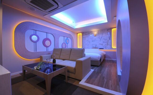 HOTEL IRIS - Adult Only