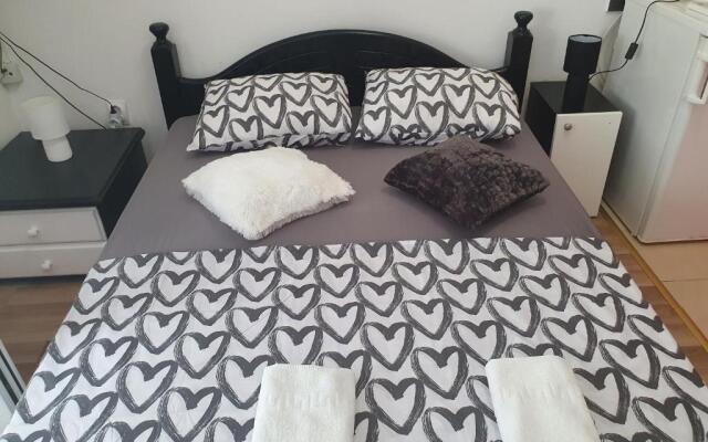 Studio Apartmani Ivanda
