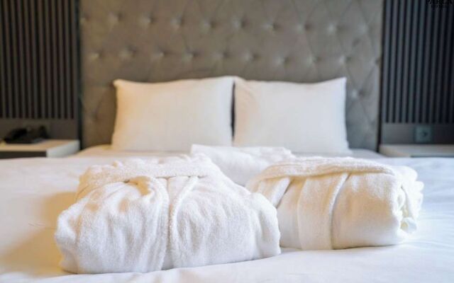 Parla Suite Hotel