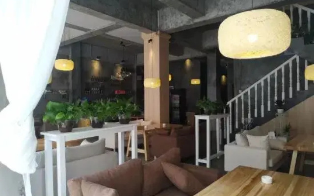 Luocheng Time Inn