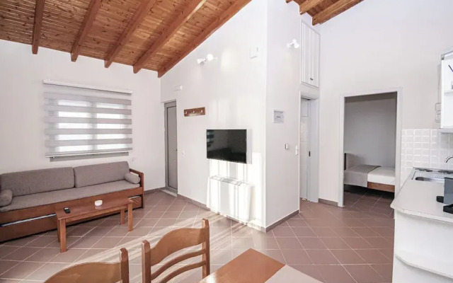 Terra Hélios Suites & Studios