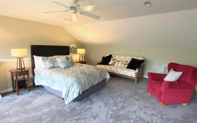 Canal Landing Court 36