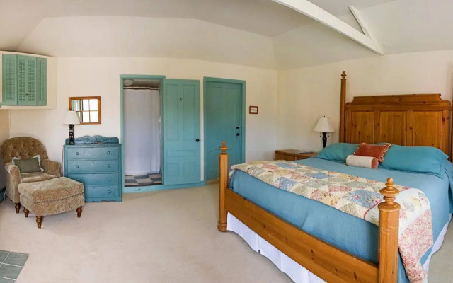 Red Clover Inn and Restaurant