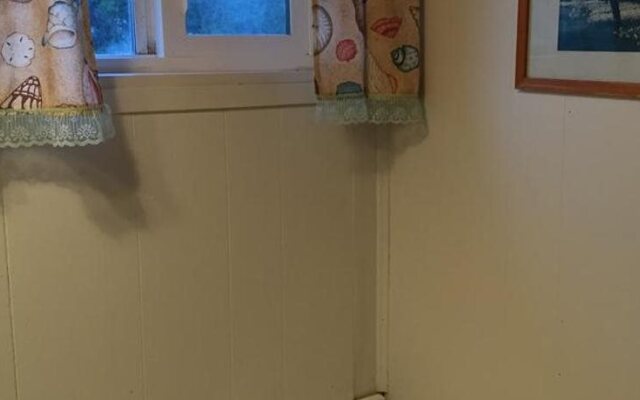 Chris by the Sea Motel