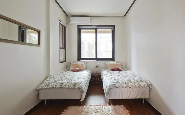 Jiwoljang Guest House