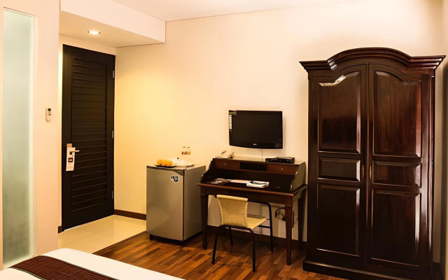 Arimbi Pejaten Suites