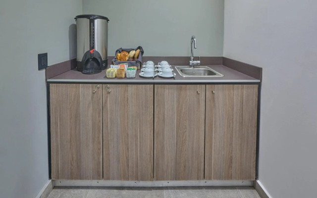 City Express by Marriott Ciudad de México Aeropuerto