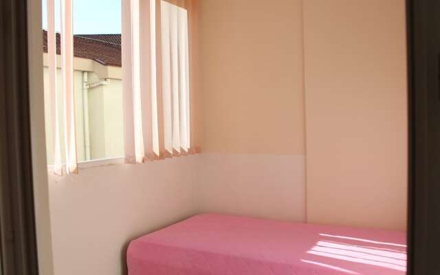 Sunny Family Apartment