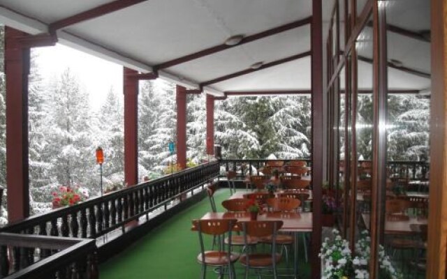 Tofana Hotel