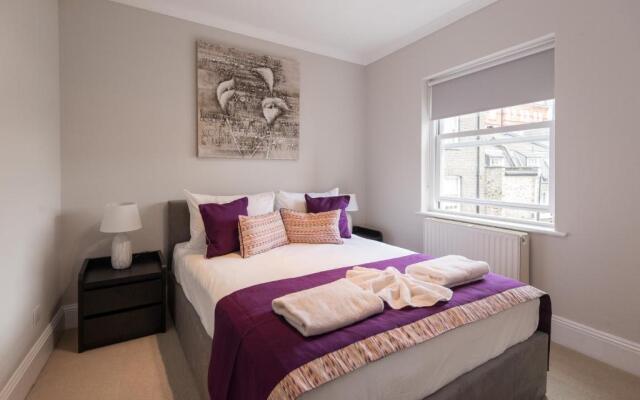 One bedroom High street kensington Apartment