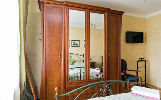 MaxRealty24 Marii Ulianovoy 12