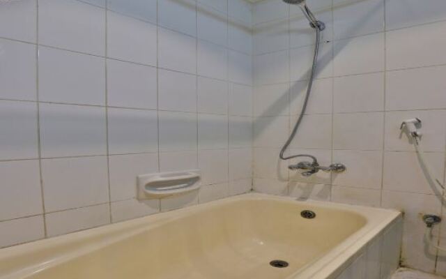 OYO 440 Edraj Furnished Units