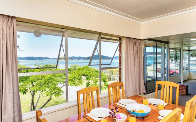 Te Ra Beach House