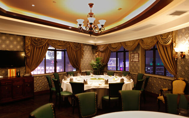 Seventh Heaven Hotel